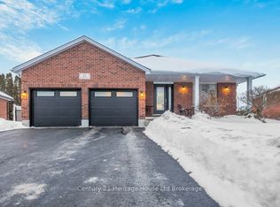 21 Saint Michaels St, Norfolk County, ON N4B 3C8