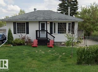 10431 157th St NW, Edmonton, AB T5P 2V6