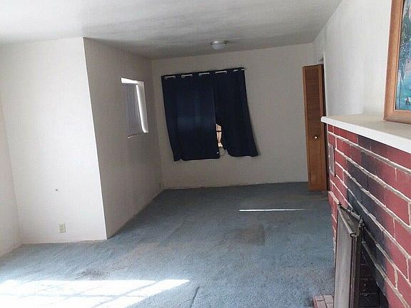 3rd image of 11956 White Ave
