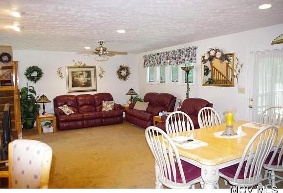 Lr 16x15 open to kit  dining