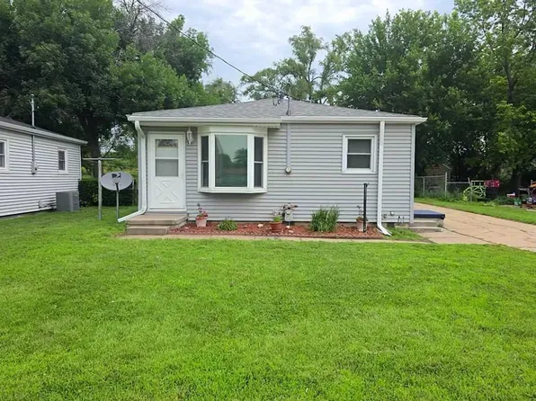2004 Westside Dr, Council Bluffs, IA 51501