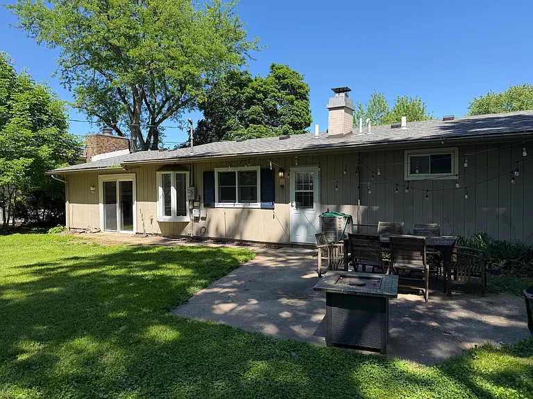 5867 Graystone Dr — Photo 12