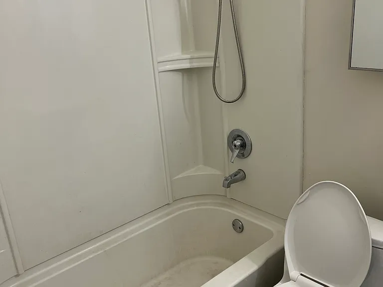 7608 Bristol Ln #F — Photo 12