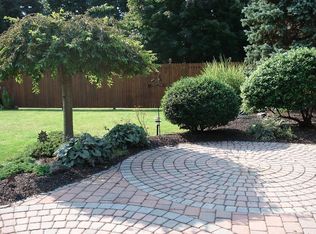 1091 Howertown Rd, Catasauqua, PA 18032