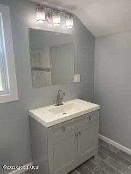 4th image of 2685 Balltown Road
