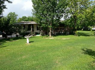 2311 Gardenia St, Highlands, TX 77562