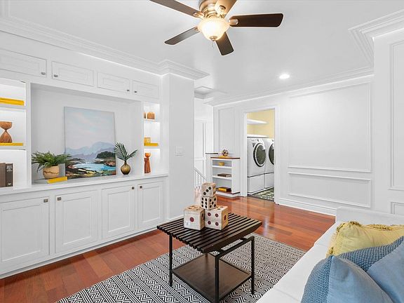 2nd image of 621 Greentree Circle