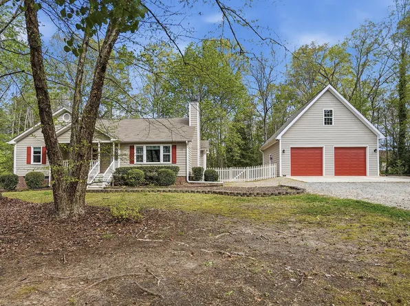 430 Triple Crown Cir, Clayton, NC 27527