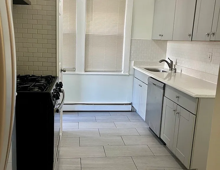 279 Belmont Ave #2 — Photo 15