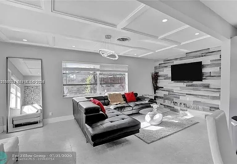 608 N 24th Ave — Photo 15