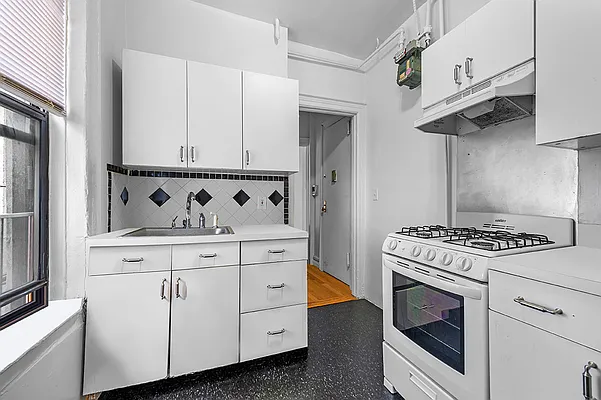 Rented by Brown Harris Stevens | media 3