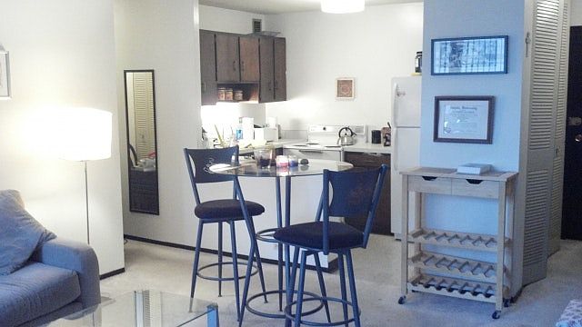 2nd image of 2740 N Pine Grove Ave #24B