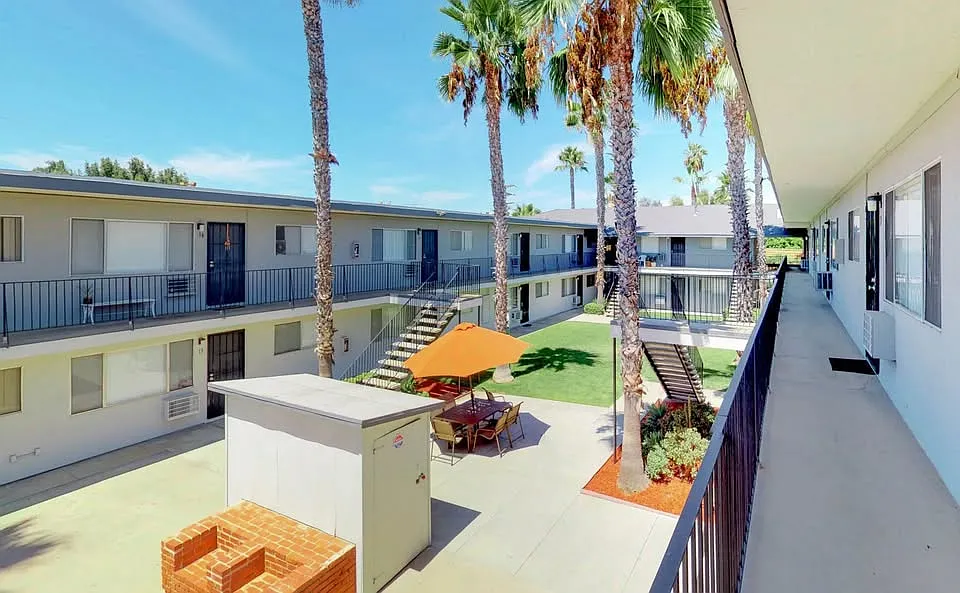1 bed, 626 sqft, $2,165 — Photo 3