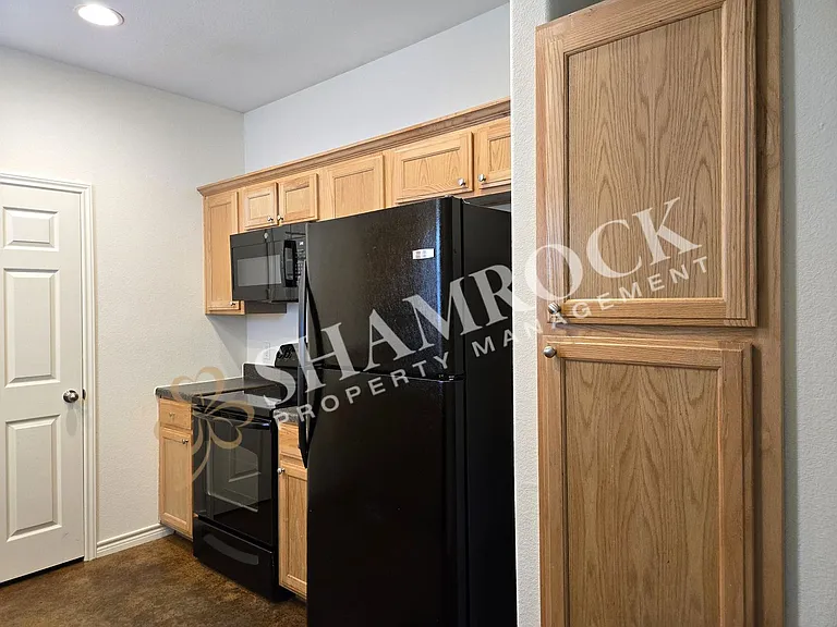 820 Chambers Creek Cir — Photo 6