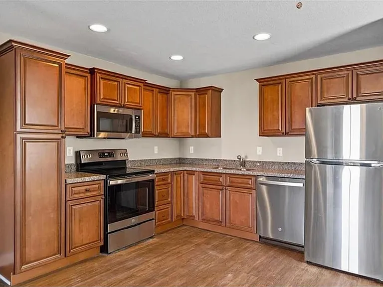 10518 Clubhouse Dr #10518 — Photo 3