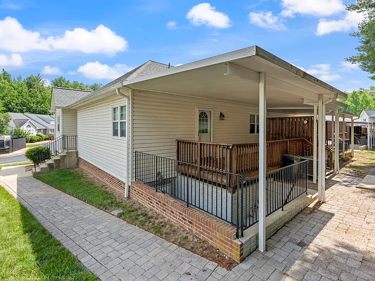 211 Westlake Blvd — Photo 19