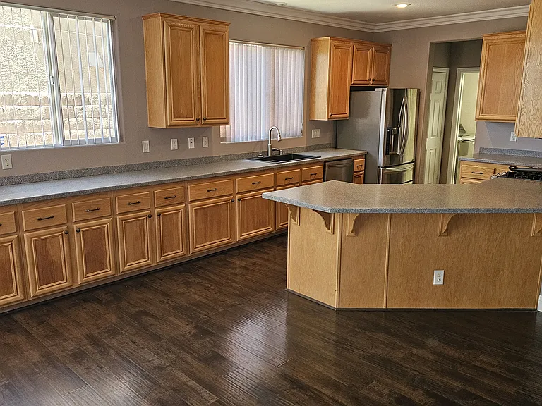11077 Village Crest Ln — Photo 30
