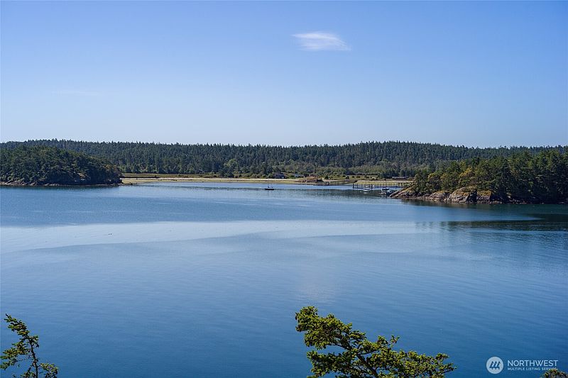 3rd image of 481 Grimes Riker Lane