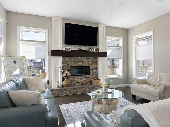 3rd image of 800 E Lakeview Rd