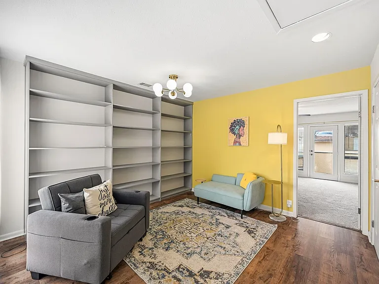 1116 Bering Dr #25 — Photo 21