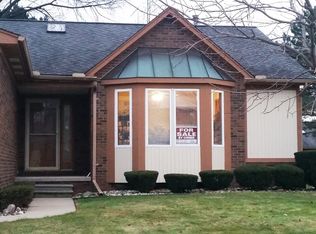 23343 Pine Tree Cir, Macomb, MI 48042