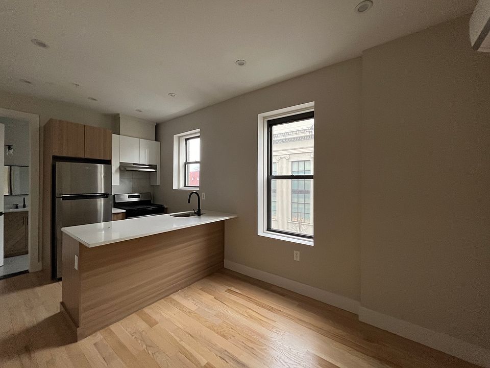 1st image of 108 Lembeck Ave #2B