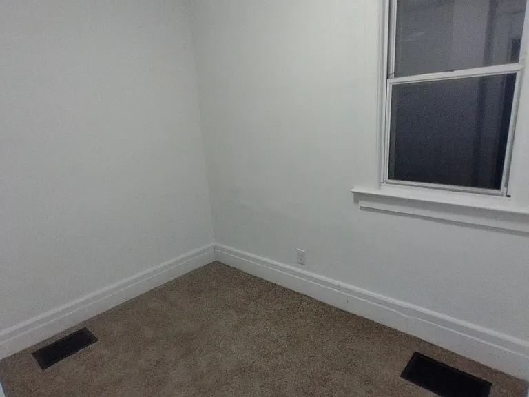 small bedroom/office