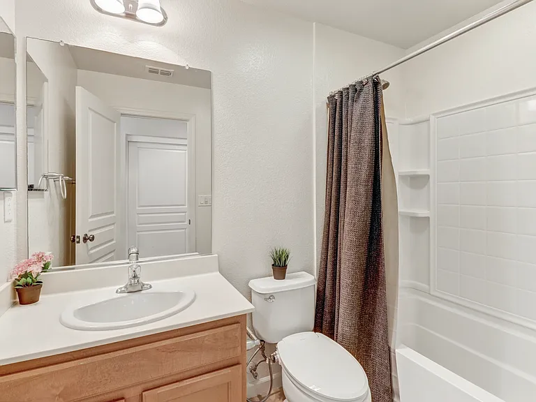 Upstairs Bathroom 2nd Bedroom