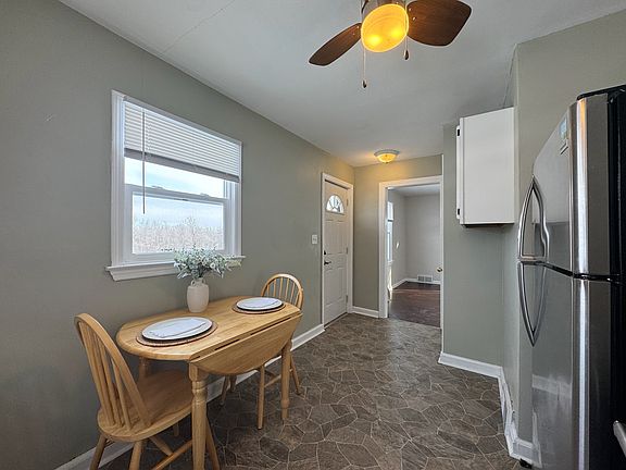 3rd image of 461 & 463 N 25th St #463