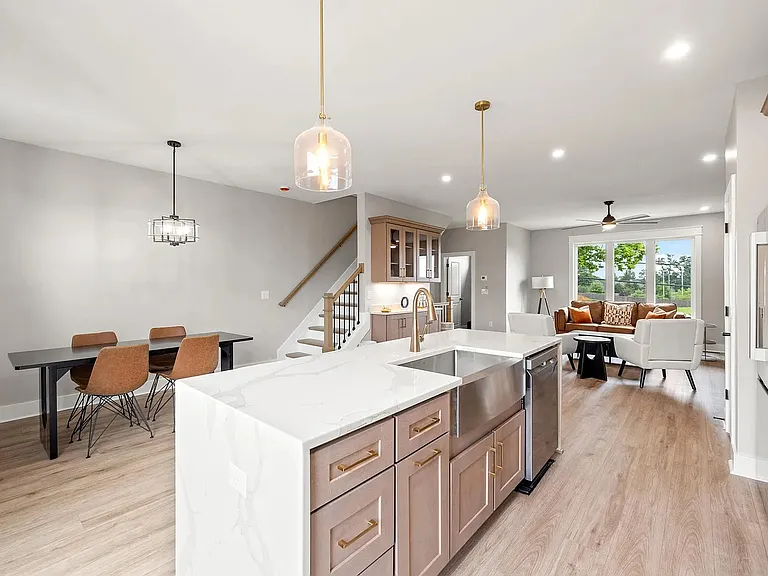 3109 Liberty Cir — Photo 4