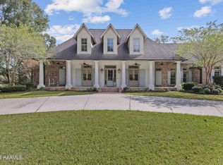 335 Travailleur Rd, Lafayette, LA 70506
