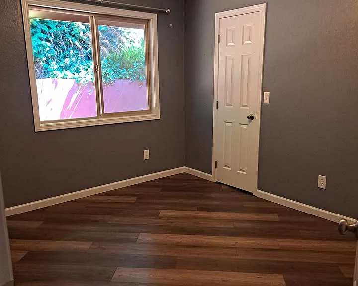 2453 Stephanie Ln — Photo 11