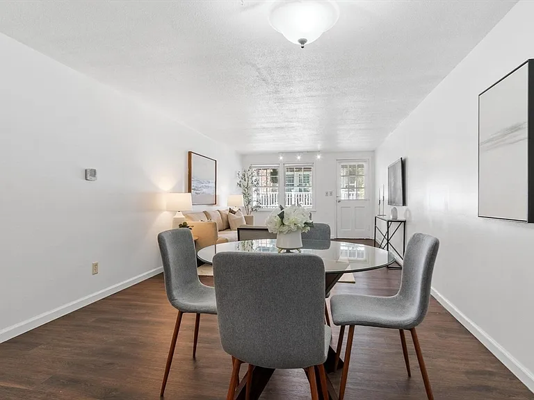 5 Elm St #1 — Photo 4
