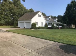 315 Woodgrove Rd, Benton, KY 42025