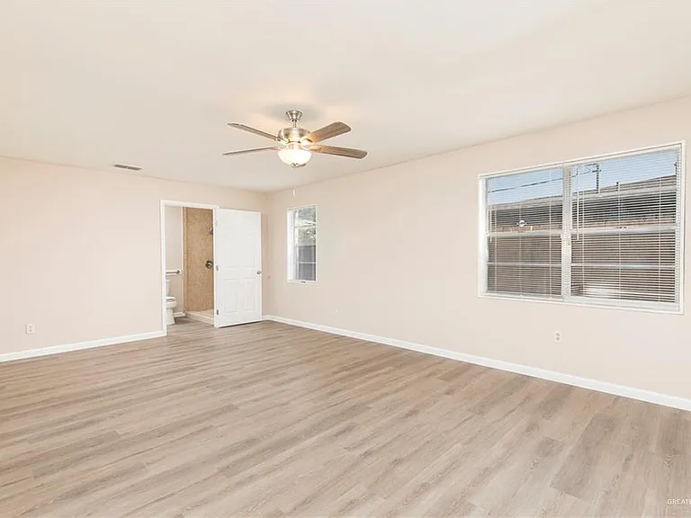 2504 Pecan Ave — Photo 13