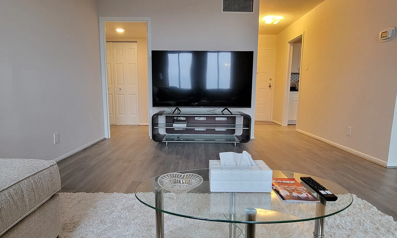 1 bed, 1.5 bath, 900 sqft, $2,450 — Photo 4