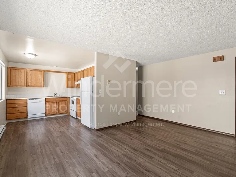6009 N Atlantic St — Photo 3