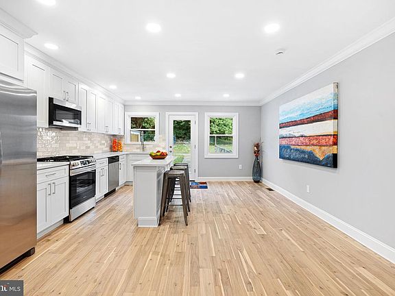 4th image of 6507 Belfield Ave
