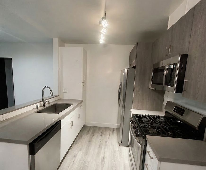 1st image of 720 N Market St APT 9