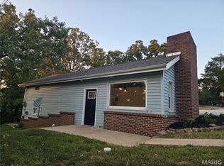 7695 Estelle Dr, Cedar Hill, MO 63016