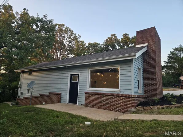7695 Estelle Dr, Cedar Hill, MO 63016