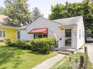 504 S Constantine St, Three Rivers, MI 49093