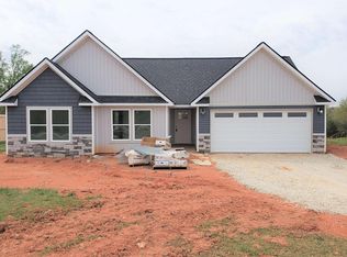 325 Twin Bridge Rd, Gaffney, SC 29341