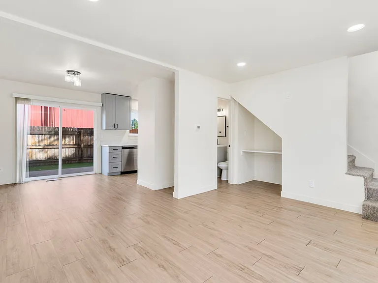 1618 Banyan Dr #2 — Photo 3