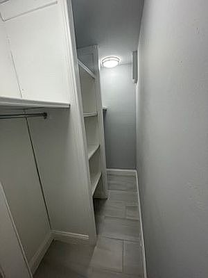 2nd image of 946 Bronx Park S #Bc