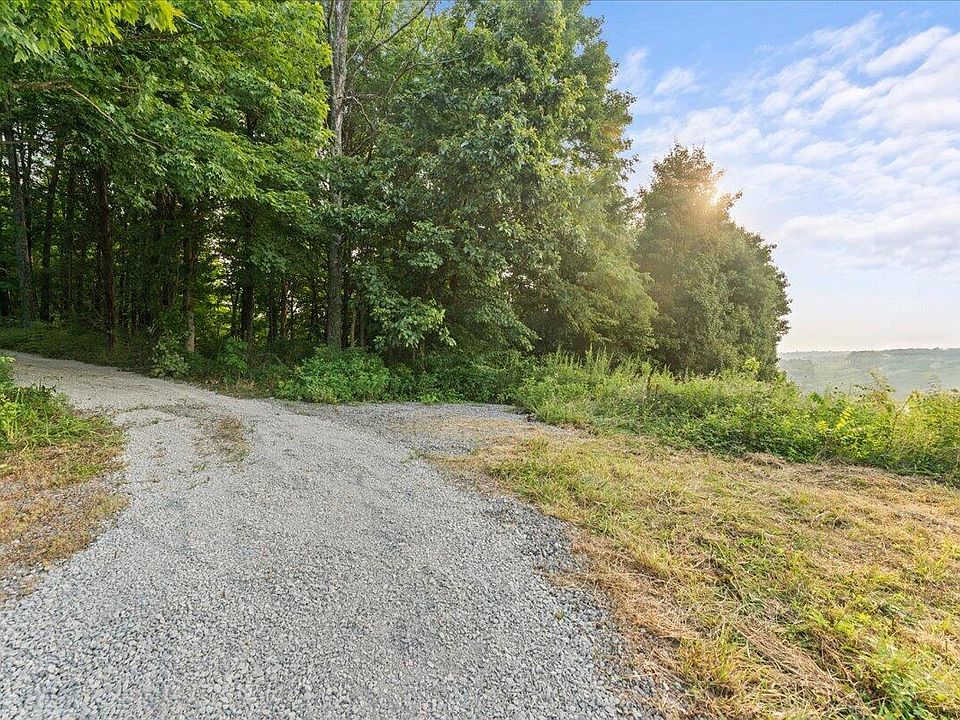 1st image of 495 Winn Rd