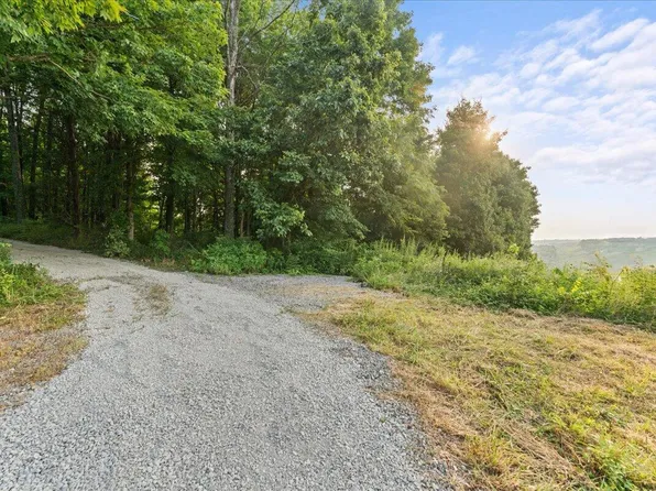 495 Winn Rd, Sanders, KY 41083