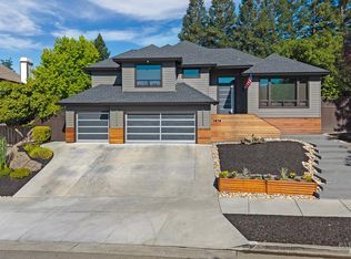 1515 San Ramon Way, Santa Rosa, CA 95409