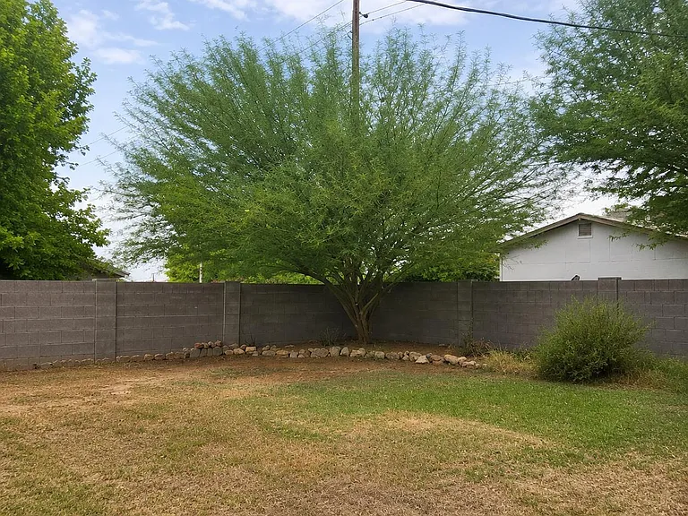 4326 E Glenrosa Ave — Photo 22