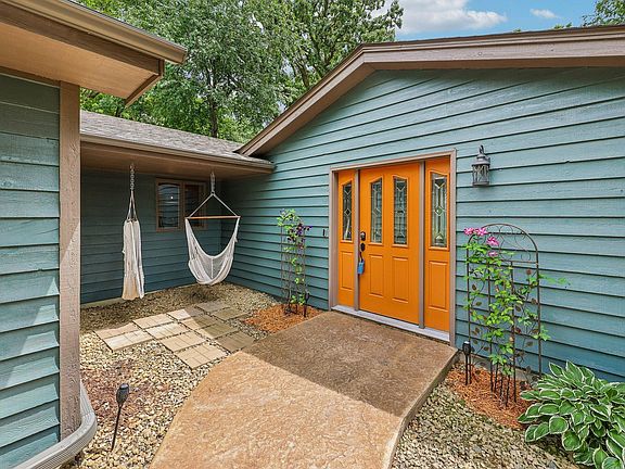 4th image of 38295 Golf Ave